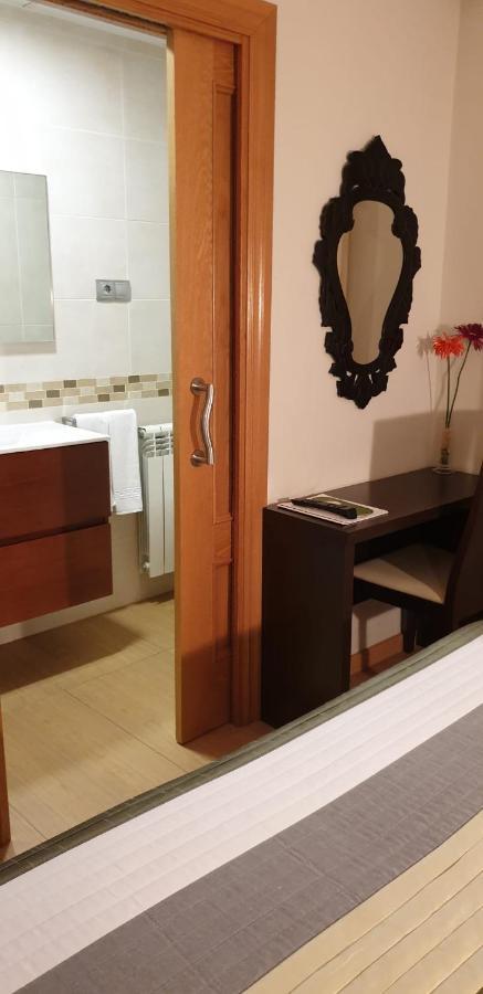 Hostal El Lechuguero カスカンテ エクステリア 写真