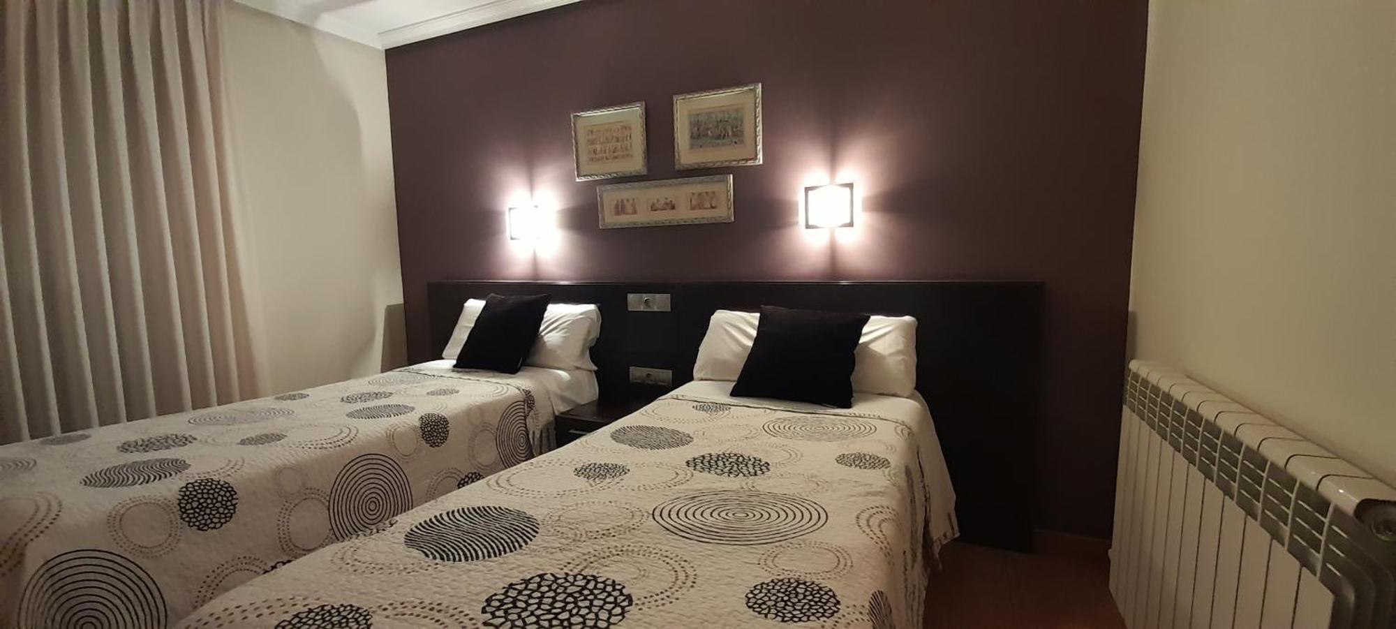 Hostal El Lechuguero カスカンテ エクステリア 写真