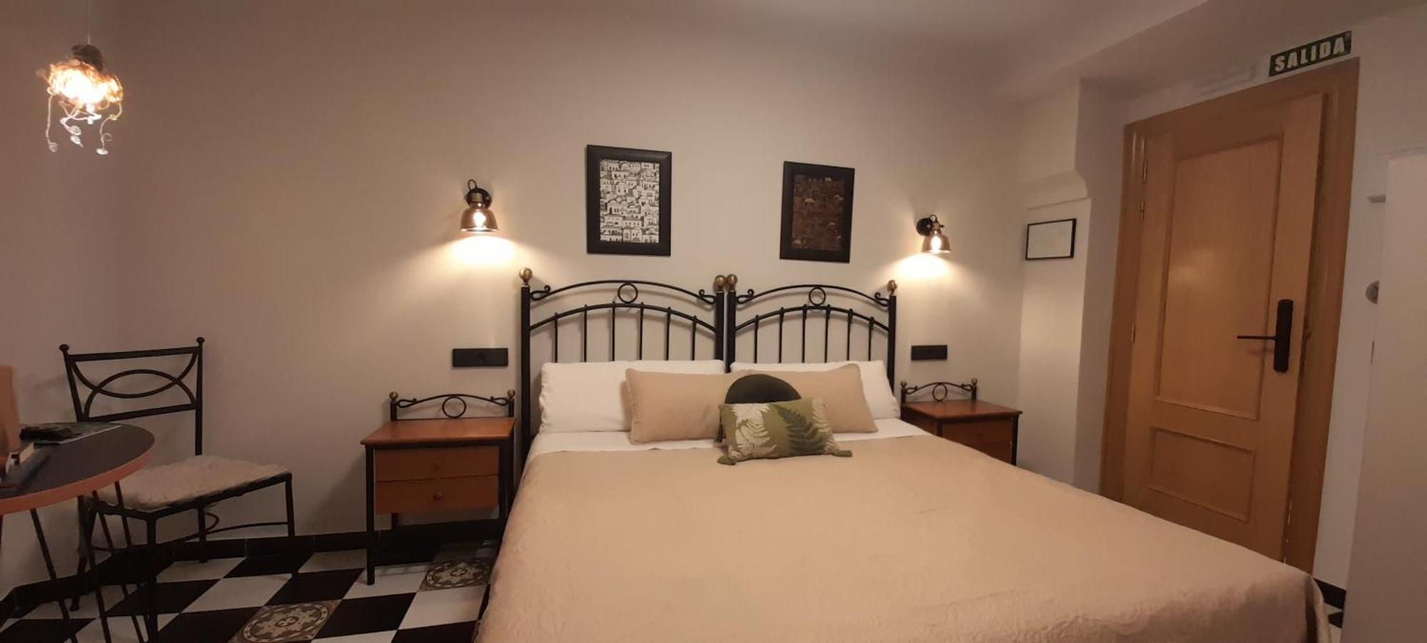 Hostal El Lechuguero カスカンテ エクステリア 写真