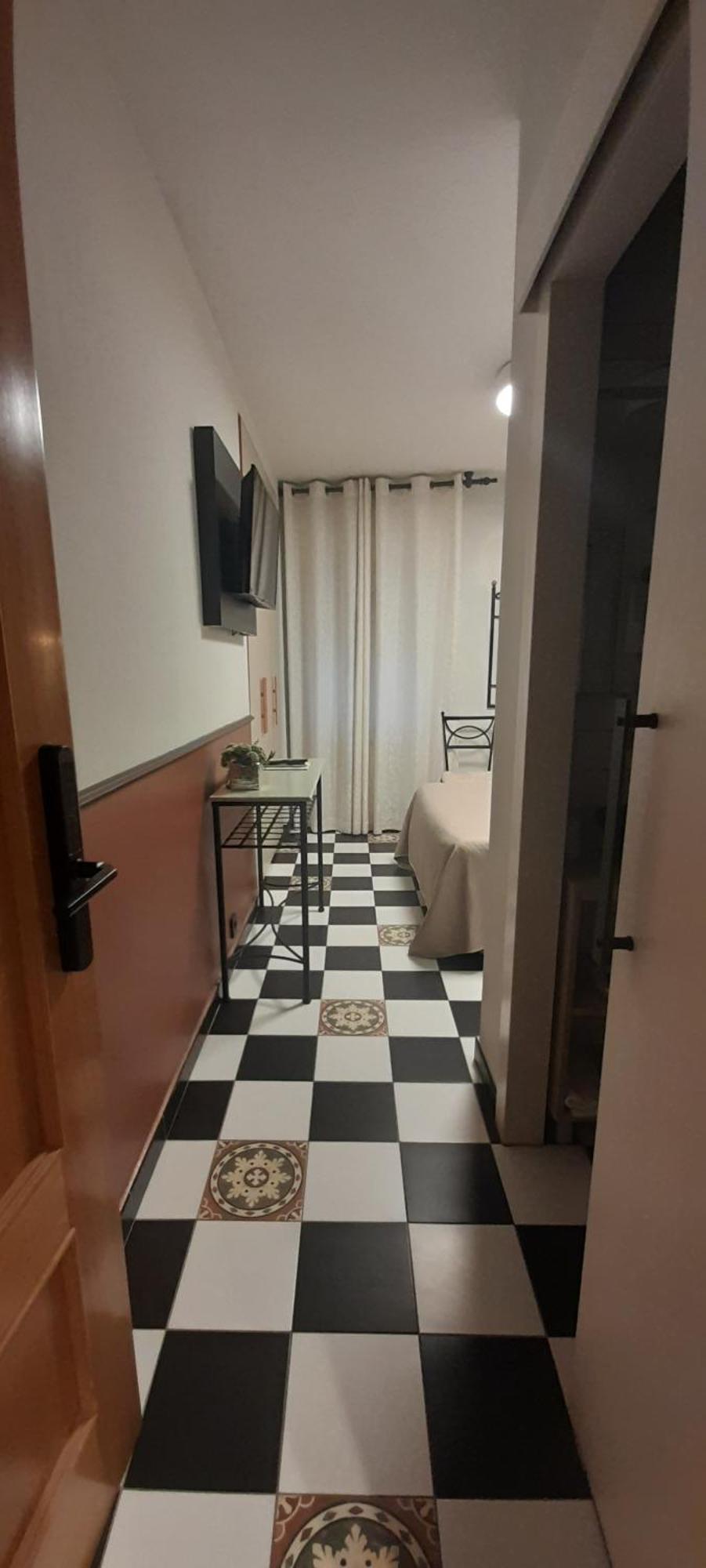 Hostal El Lechuguero カスカンテ エクステリア 写真